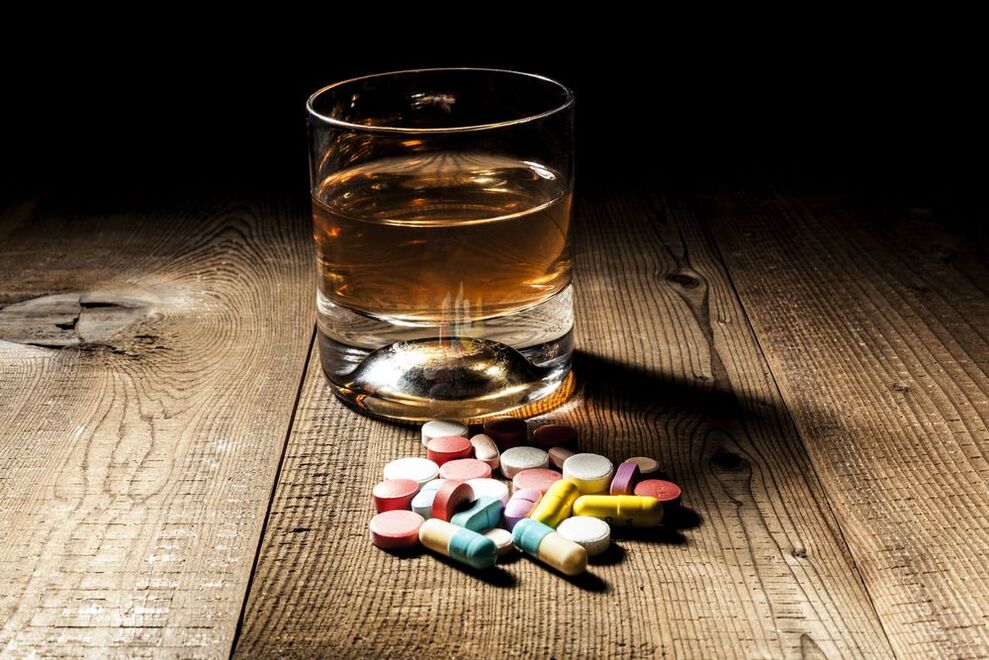 Alcohol and antibiotic compatibility